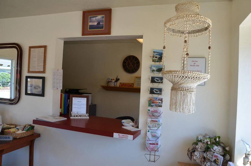 Surf & Sand Inn Pacific City Exterior photo