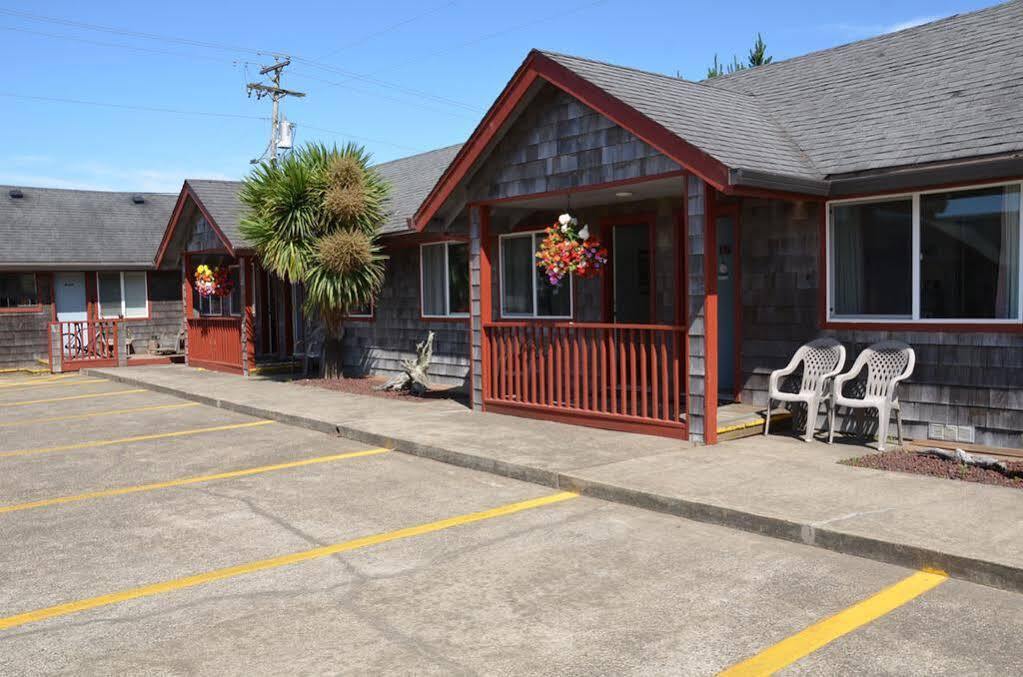 Surf & Sand Inn Pacific City Exterior photo